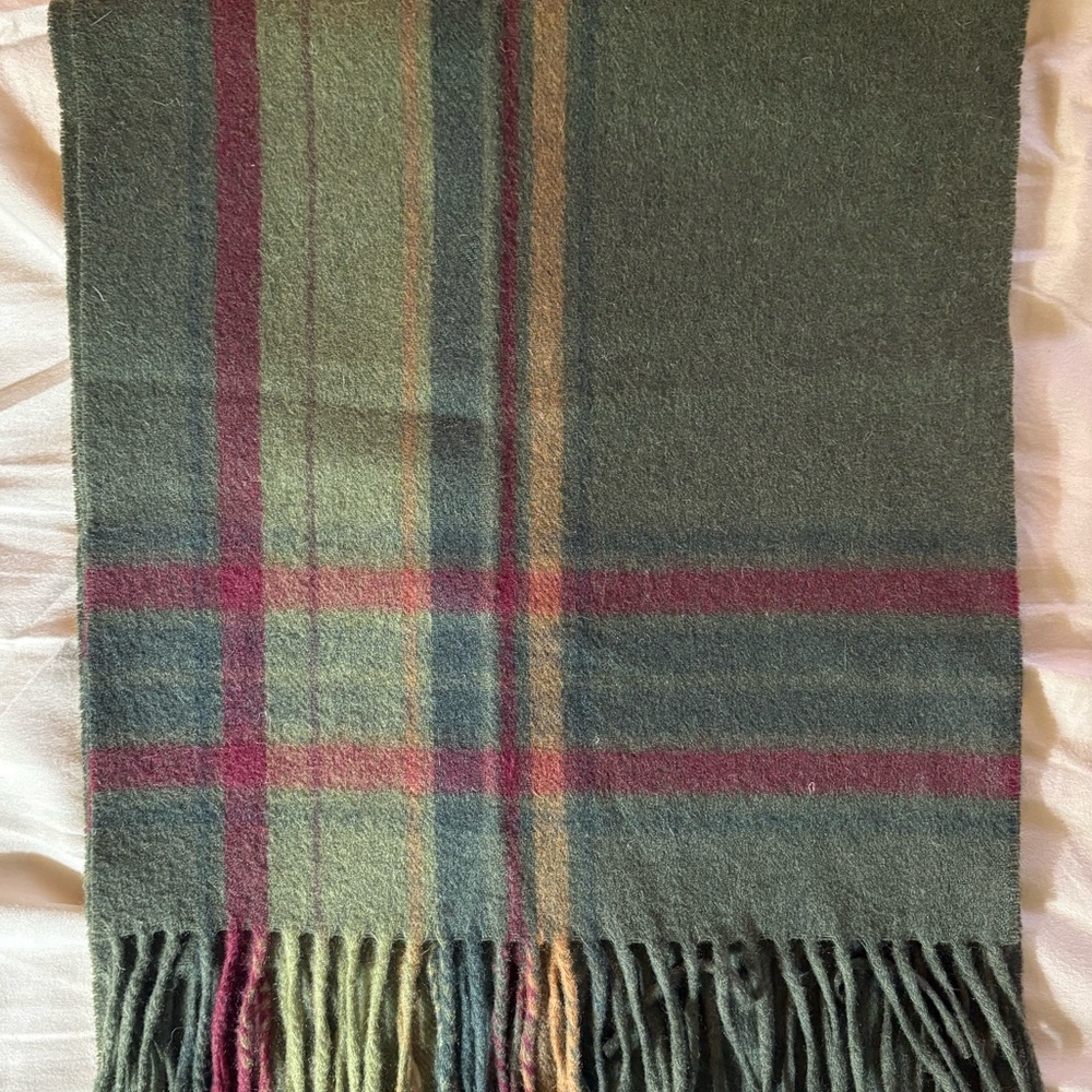 Scarf 🧣 - Picture 4 of 5